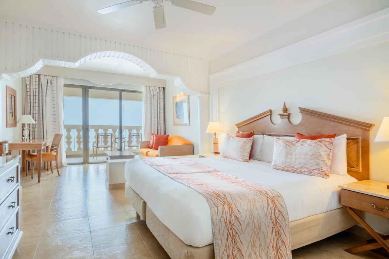 מונטגו ביי Iberostar Waves Rose Hall Beach מראה חיצוני תמונה